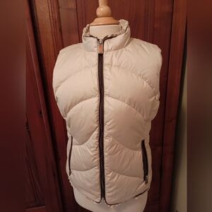 UGG Cream Ruffle Collar Down Vest Sz M